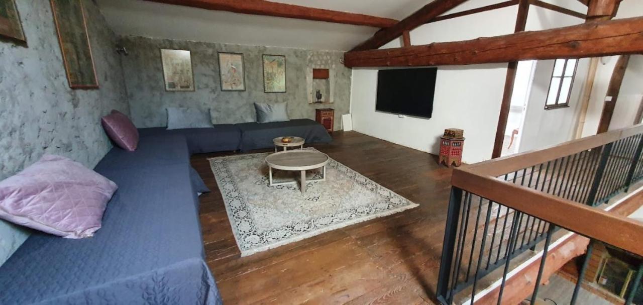 Gite De 420 Metres Carres Dans Chateau L'Ange Au Violon Jusqu'A 13 Couchages Conques-sur-Orbiel Exterior photo